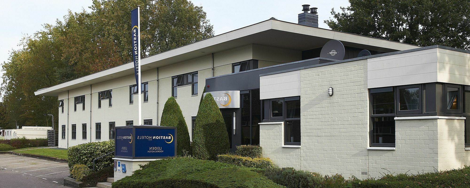 Bastion Hotel Leiden Voorschoten Exterior photo
